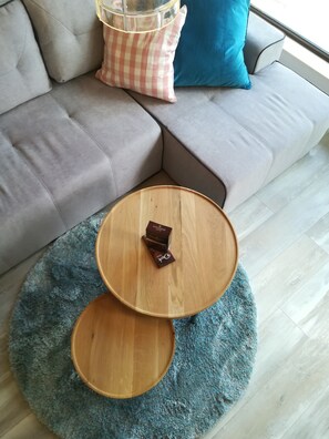 TV, music library, video library