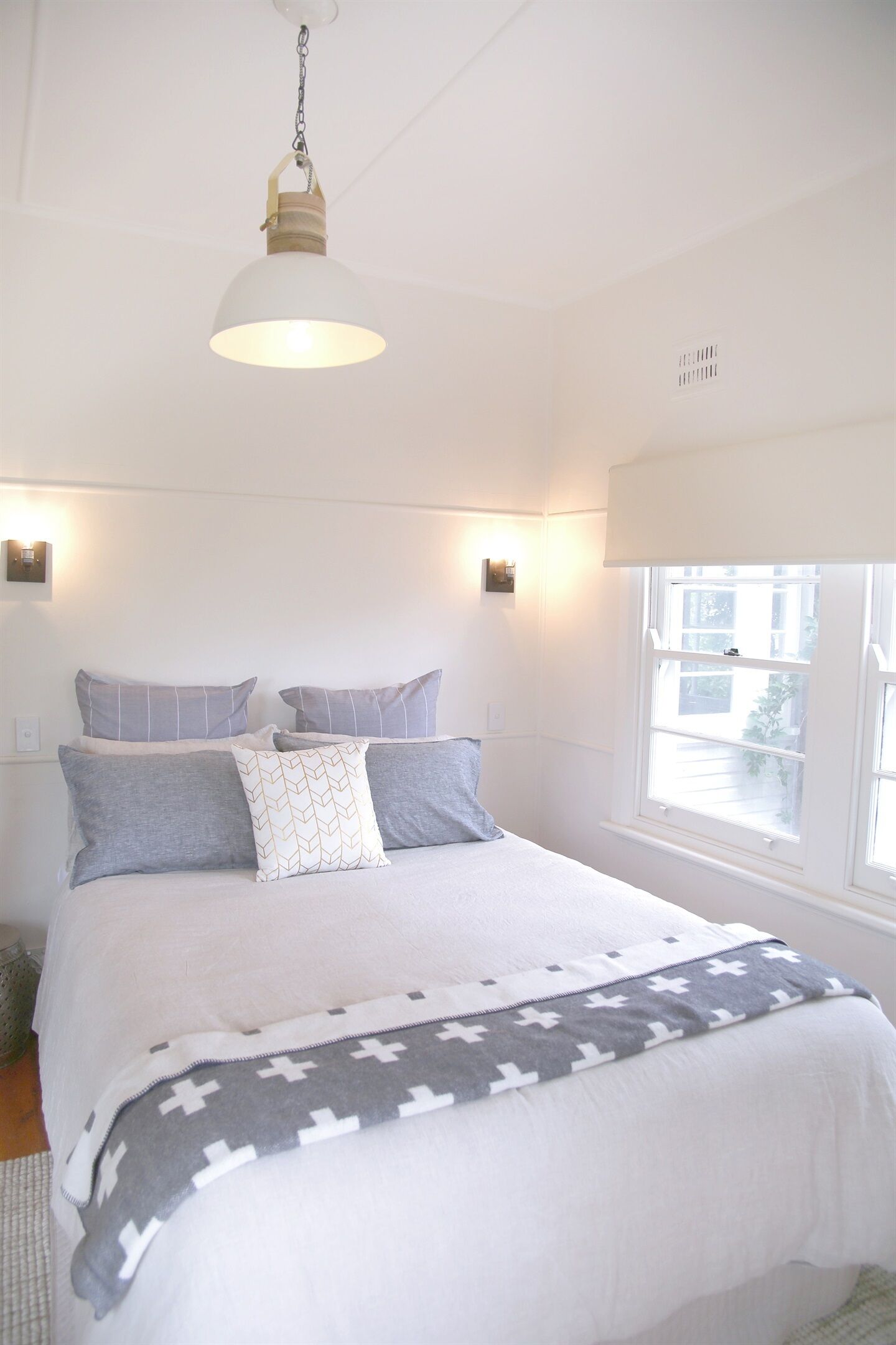 6 bedrooms, iron/ironing board, travel cot, free WiFi