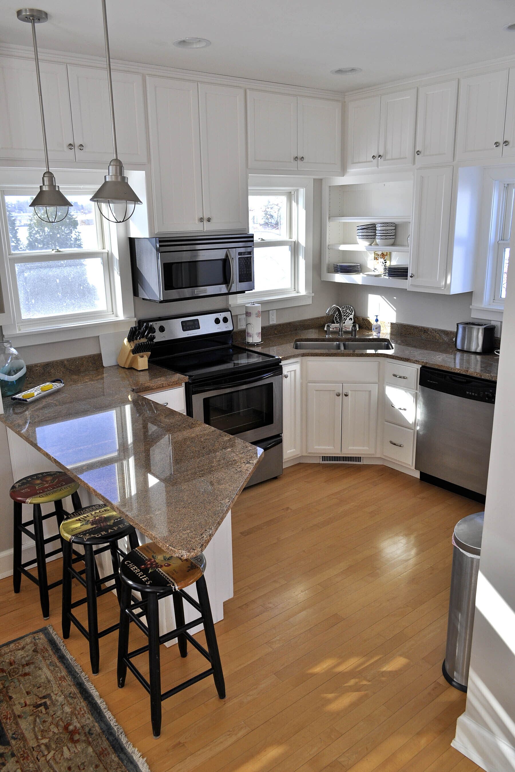 Door County Waterfront Cottage 