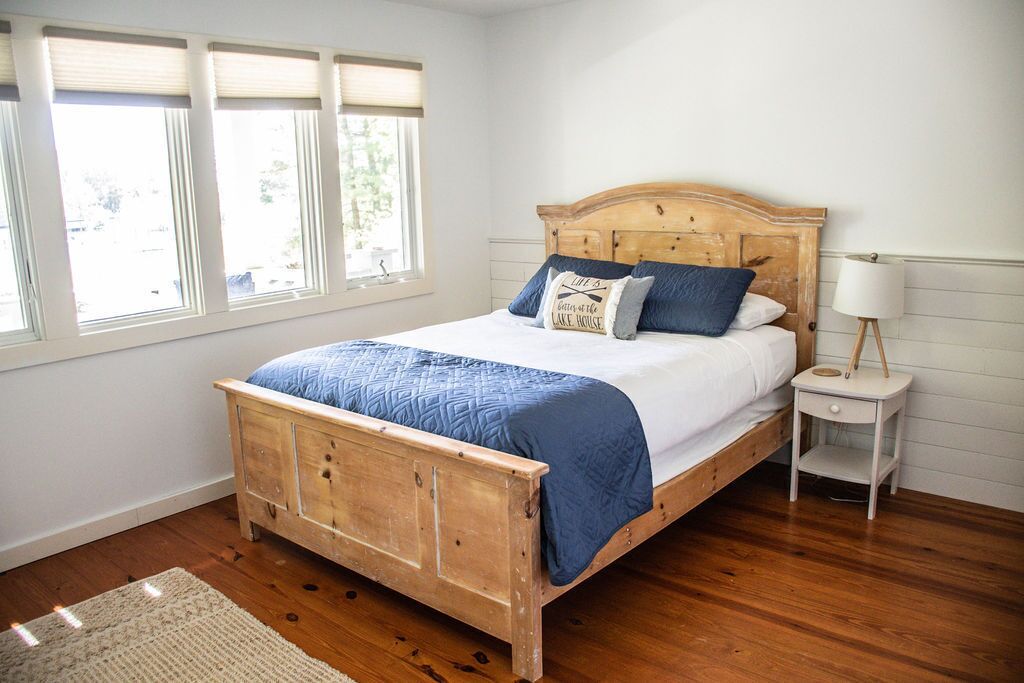 Amazing Views All Seasons White Lake/Channel,  Easy walk to Lake Michigan!