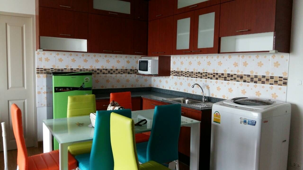 Chapter One Modern Dutch Condo., Bangkok