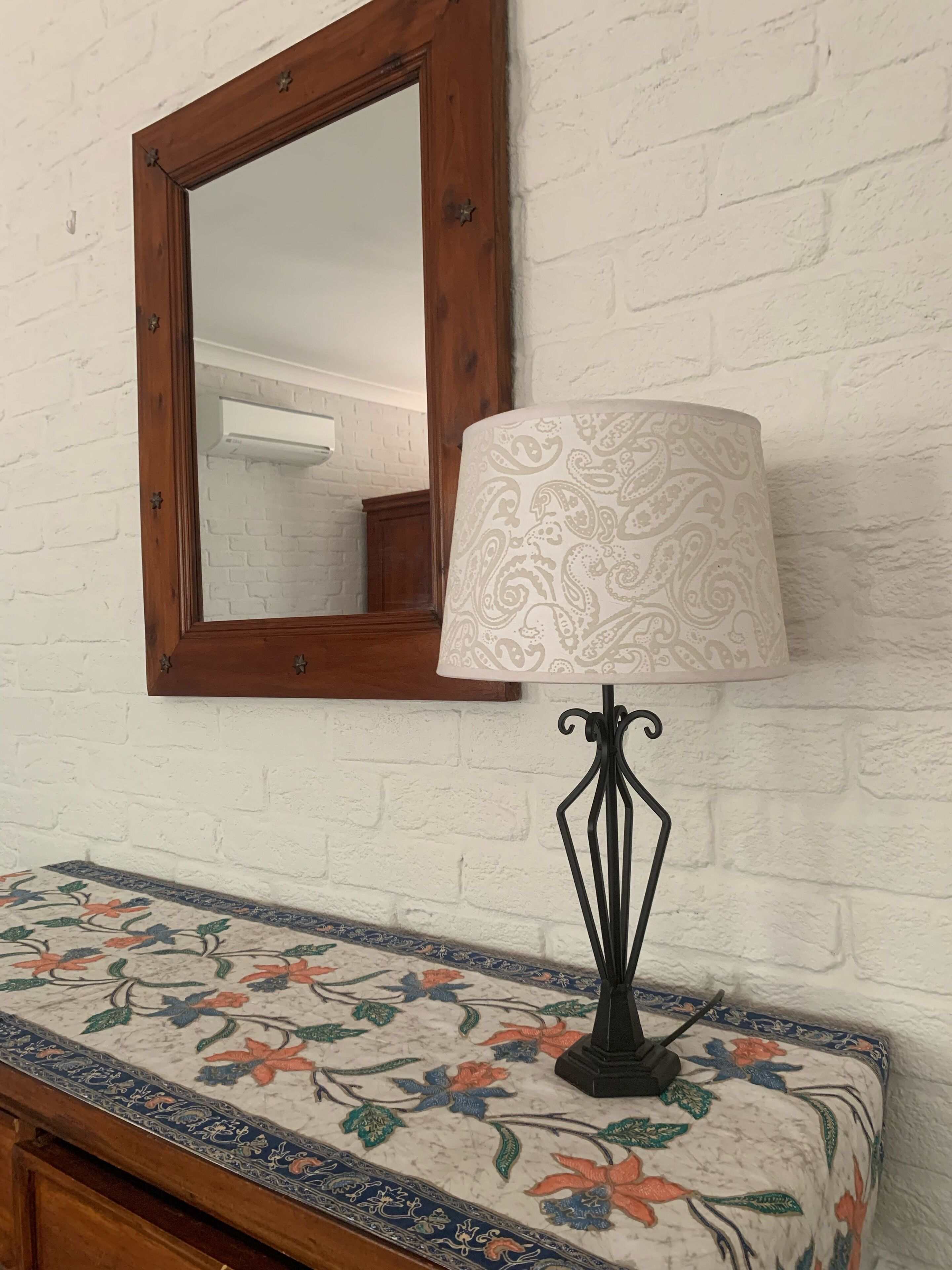 Self contained fully equipped 1 bedroomed studio on exclusive rural estate. — image 8