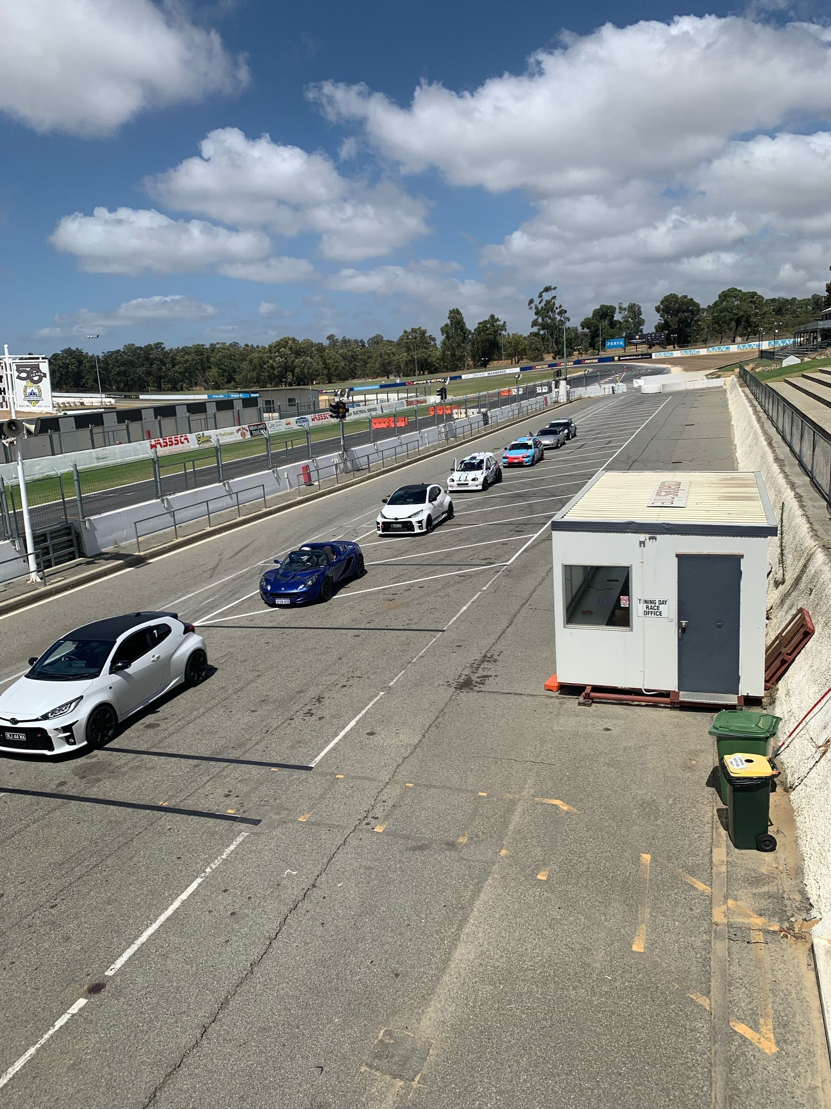 Self contained fully equipped 1 bedroomed studio on exclusive rural estate. — image 30