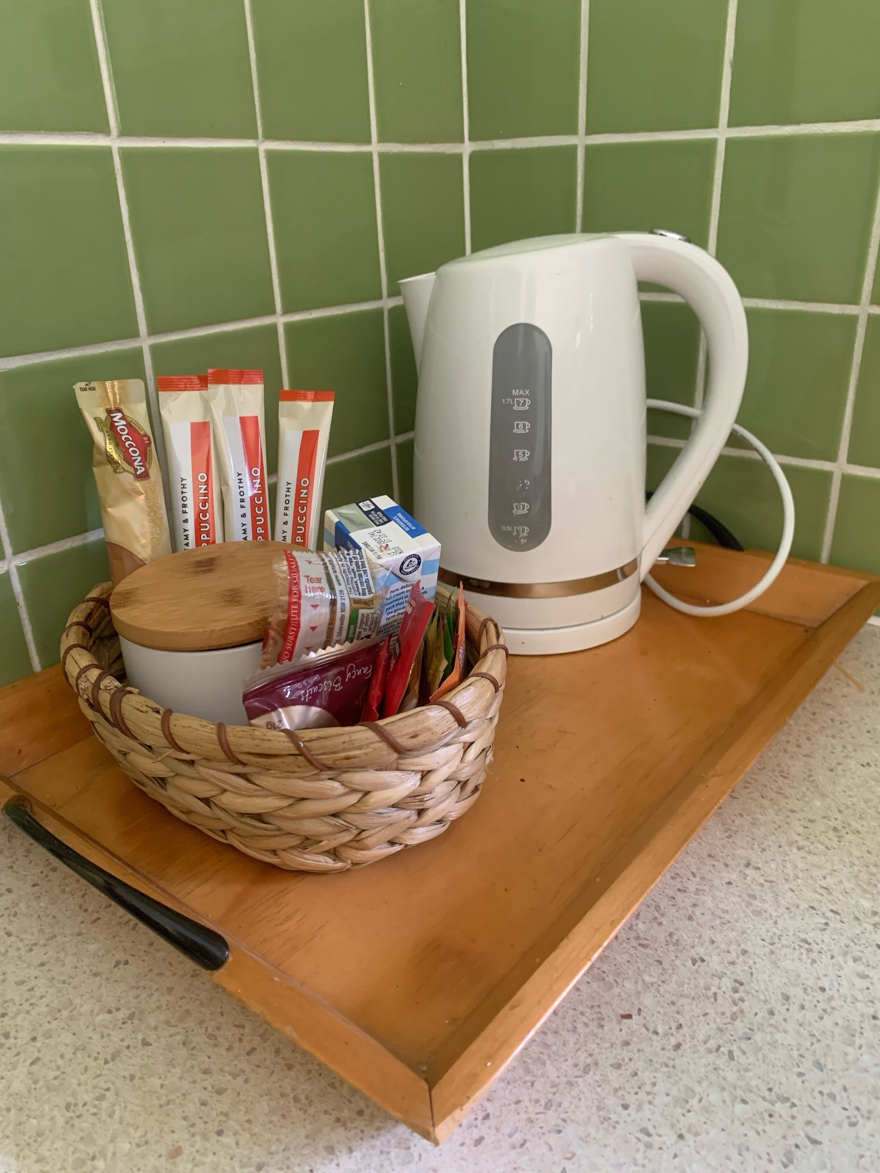 Self contained fully equipped 1 bedroomed studio on exclusive rural estate. — image 7