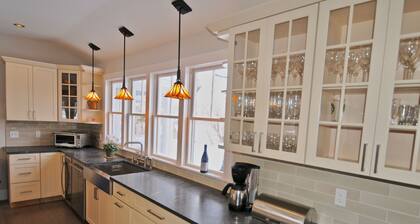 20 hehtaarin hienovaraisesti uusittu ja ylellinen rantahotelli - ainutlaatuinen!