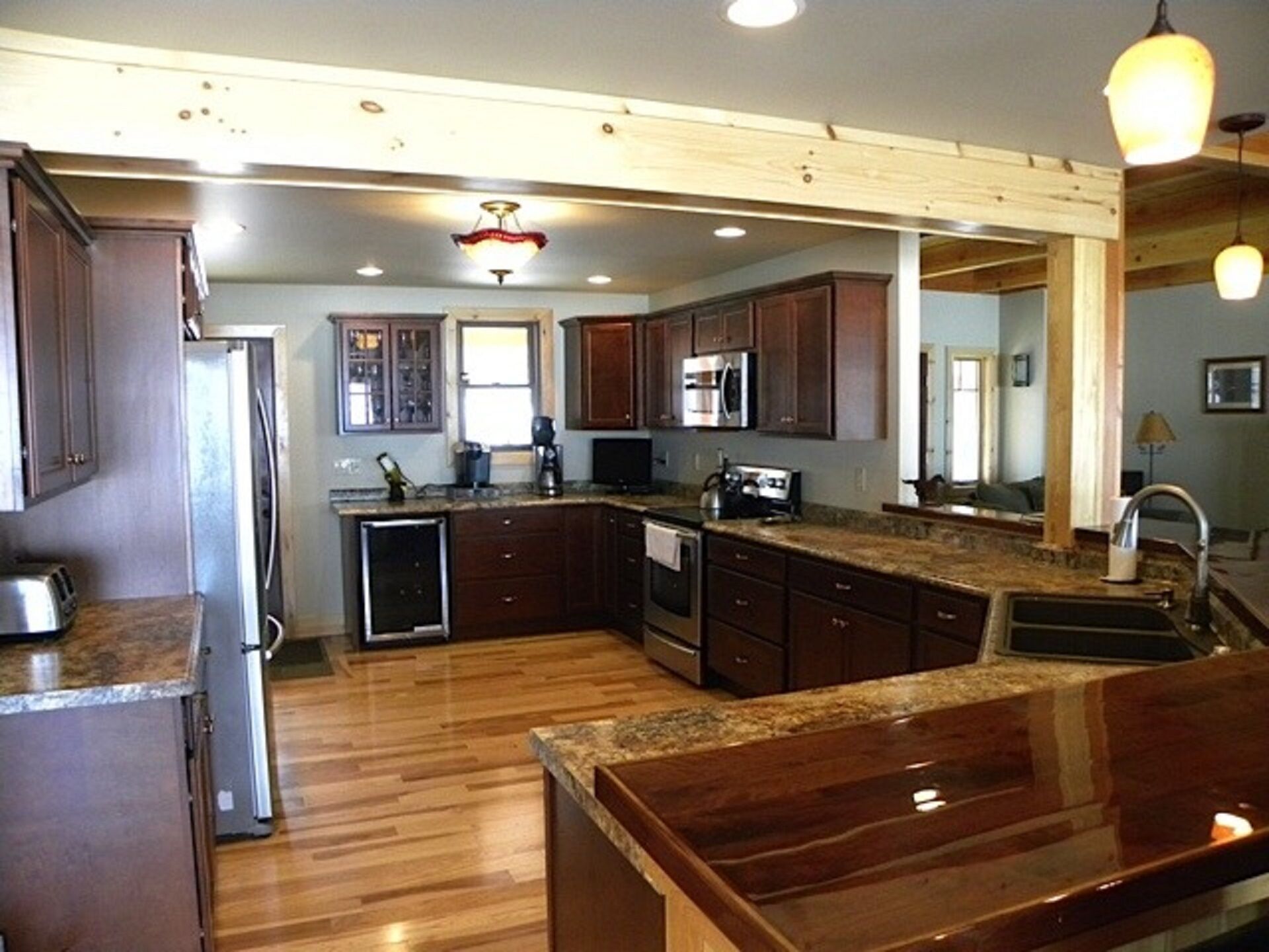 Spacious Home: Great For Family Vacation!