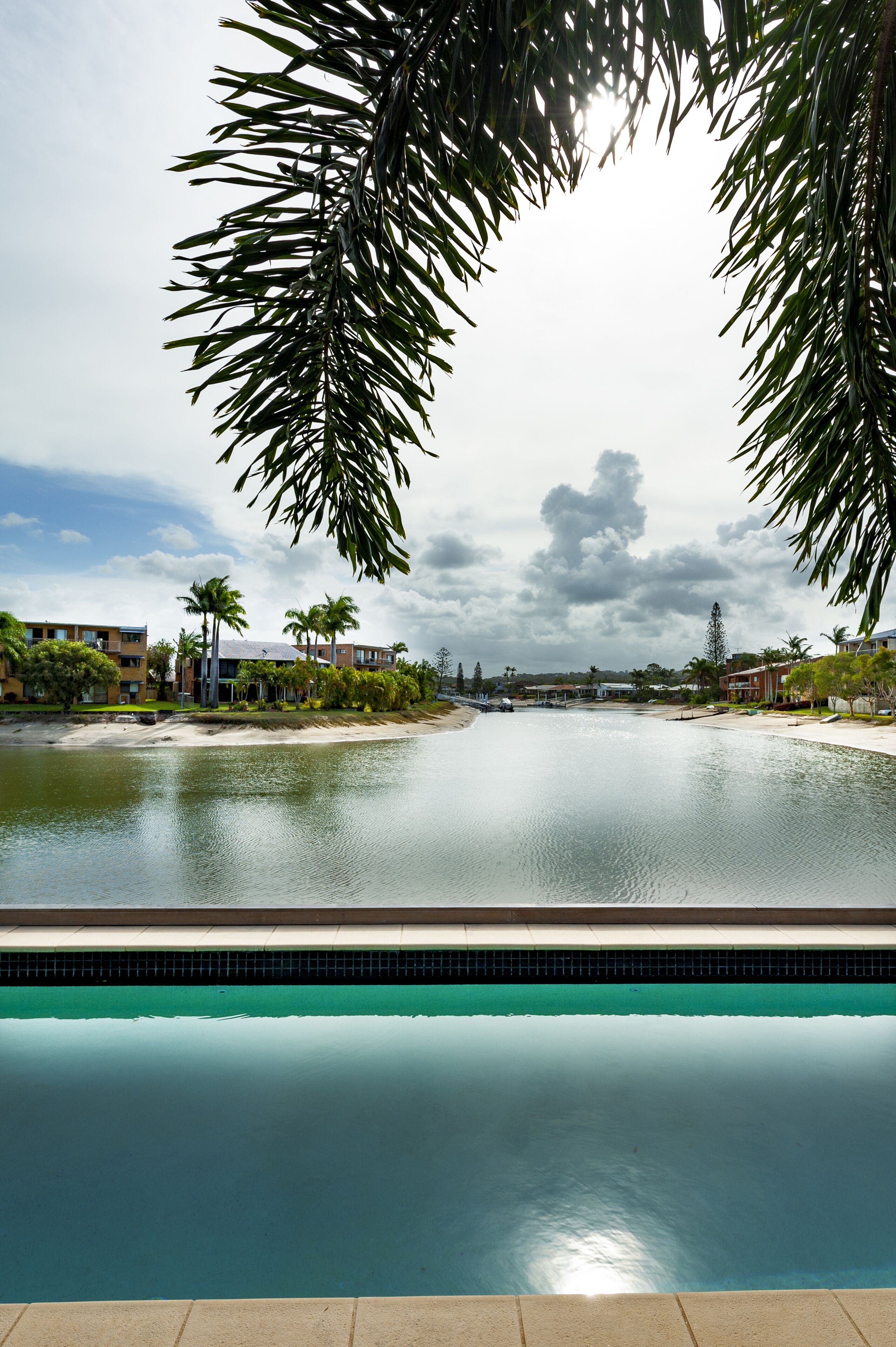 Waterfront Villa 1 - Pet Friendly Courtyard - Waterfront — image 6