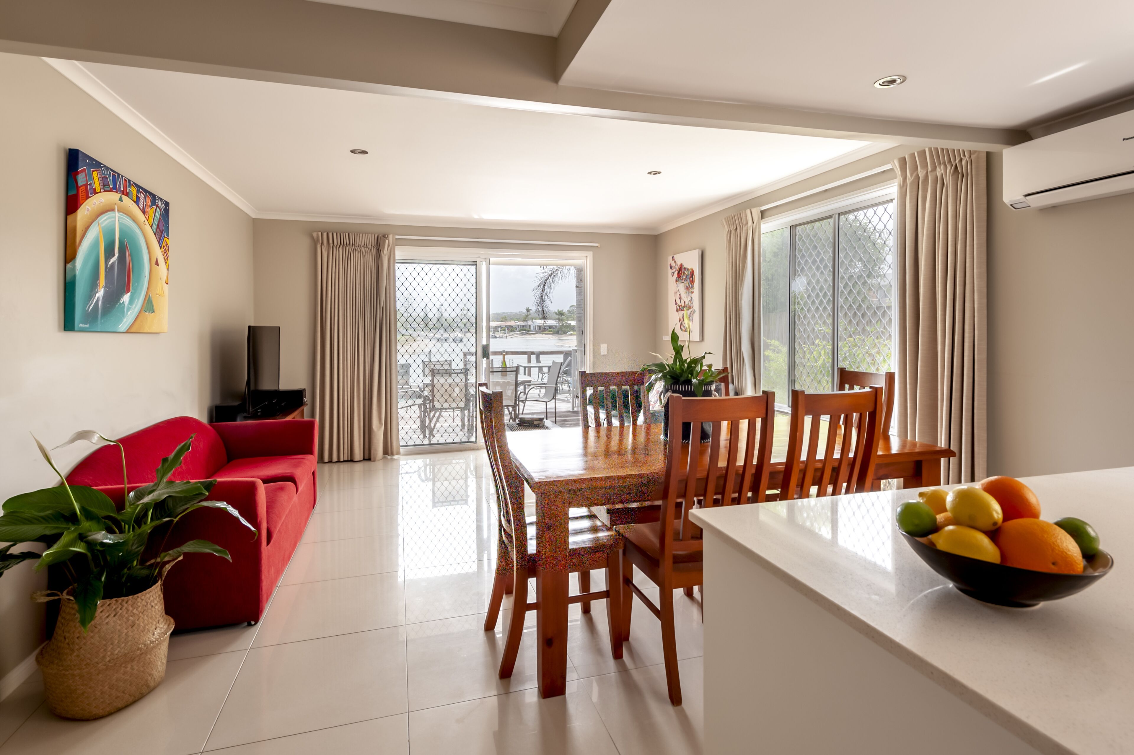 Waterfront Villa 1 - Pet Friendly Courtyard - Waterfront — image 20