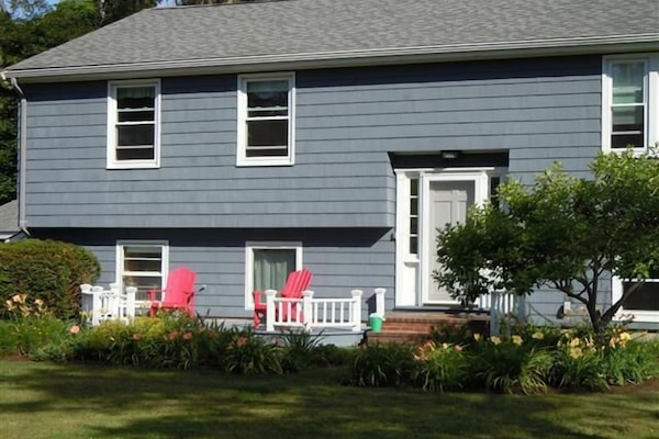 Home on Wooded Lot next to Beach, Well Maintained and Private