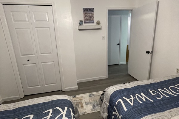 Back Basement Bedroom Pic 2