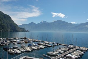 Marina - Spacious Penthouse With Front Terrace &, 5 Lake View Balconies (Menaggio)