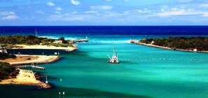 Camastros y toallas de playa 