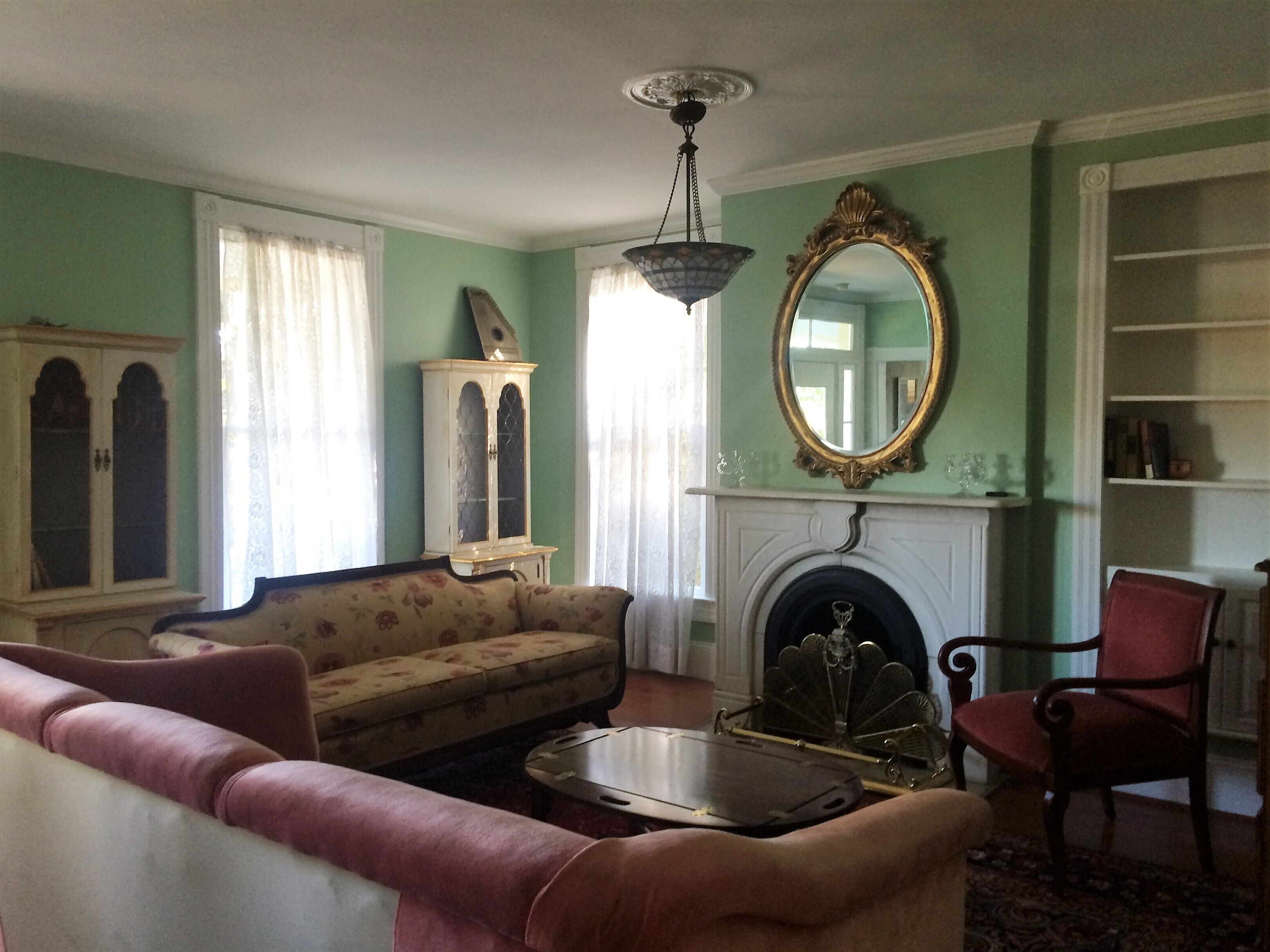 Lovely, Historic, Comfortable House For Visit With Family Or Friends.