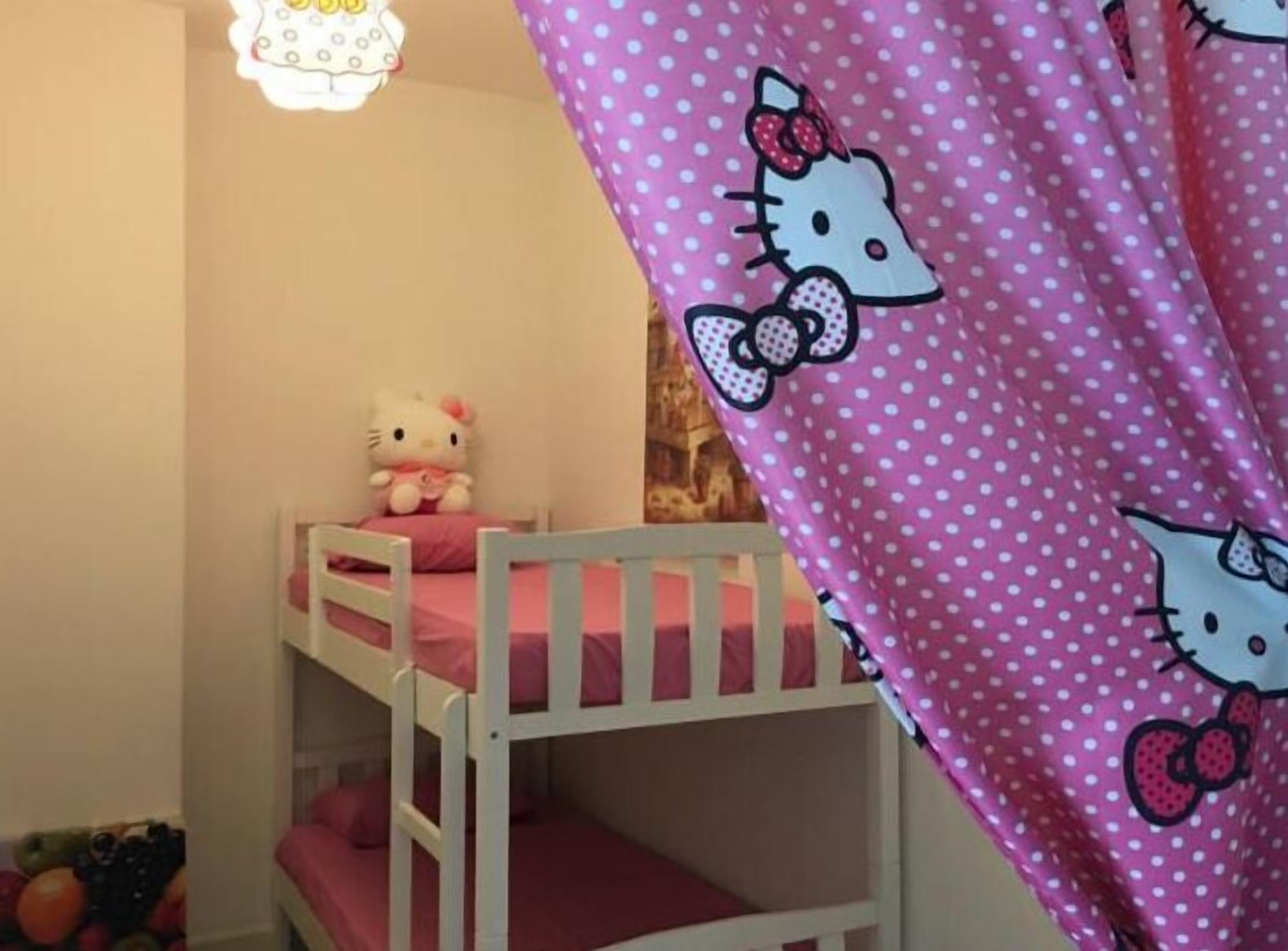 Hello Kitty Condo next to Legoland