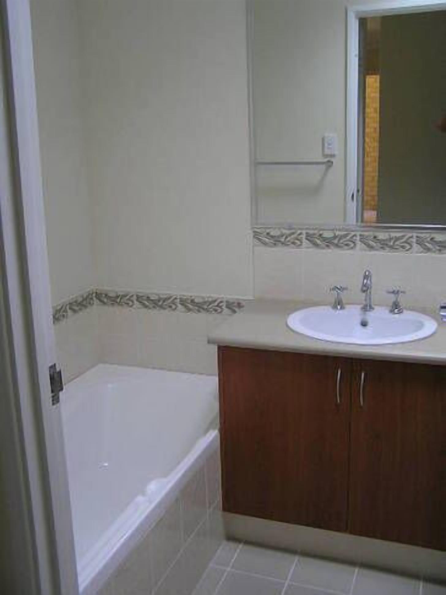 MIDLAND GATE VILLA MIDLAND