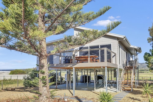 Sea View at Silver Sands - C21 SouthCoast Holidays