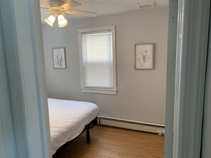 5 bedrooms, iron/ironing board, free WiFi, wheelchair access - Seaside - 4+Bedroom house, w/6 beach badges & parking - walk to beach (Seaside Heights)