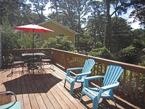 Outdoor dining - Sweet Vacation Rental Near the Bay (1901) (Wellfleet)