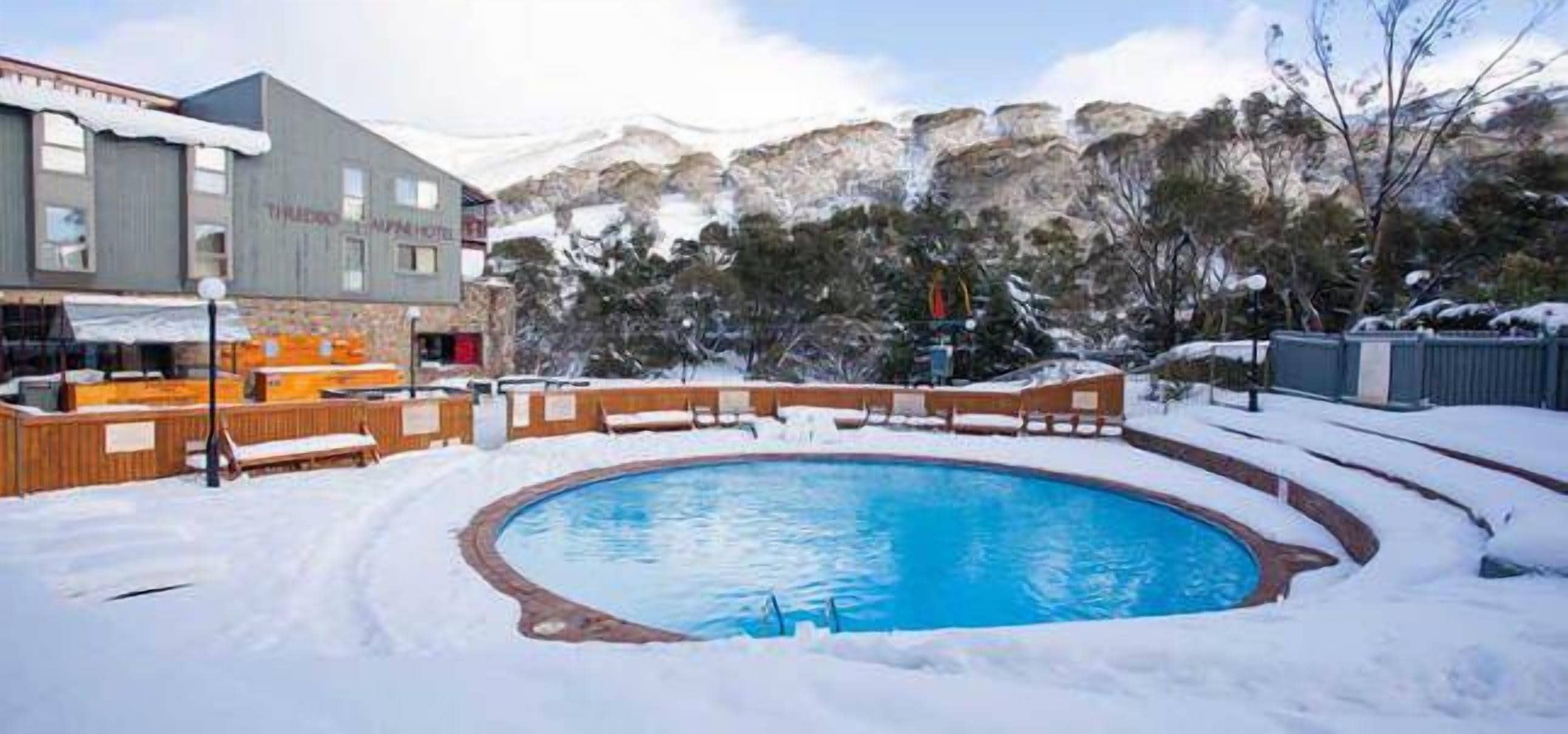 Thredbo Penthouse Aprmt (suitable for 2 families) \nCentral Village Location — image 6