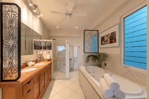 Bathtub, jetted bath, hair dryer, towels - Luxury Retreat Casa Yvonneka  14 Bedrooms Entire Villa  (puerto vallarta)