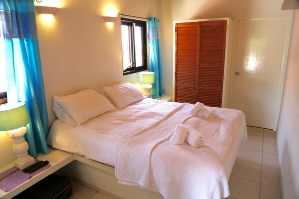 2 chambres, lit parapluie, Wi-Fi gratuit, draps fournis