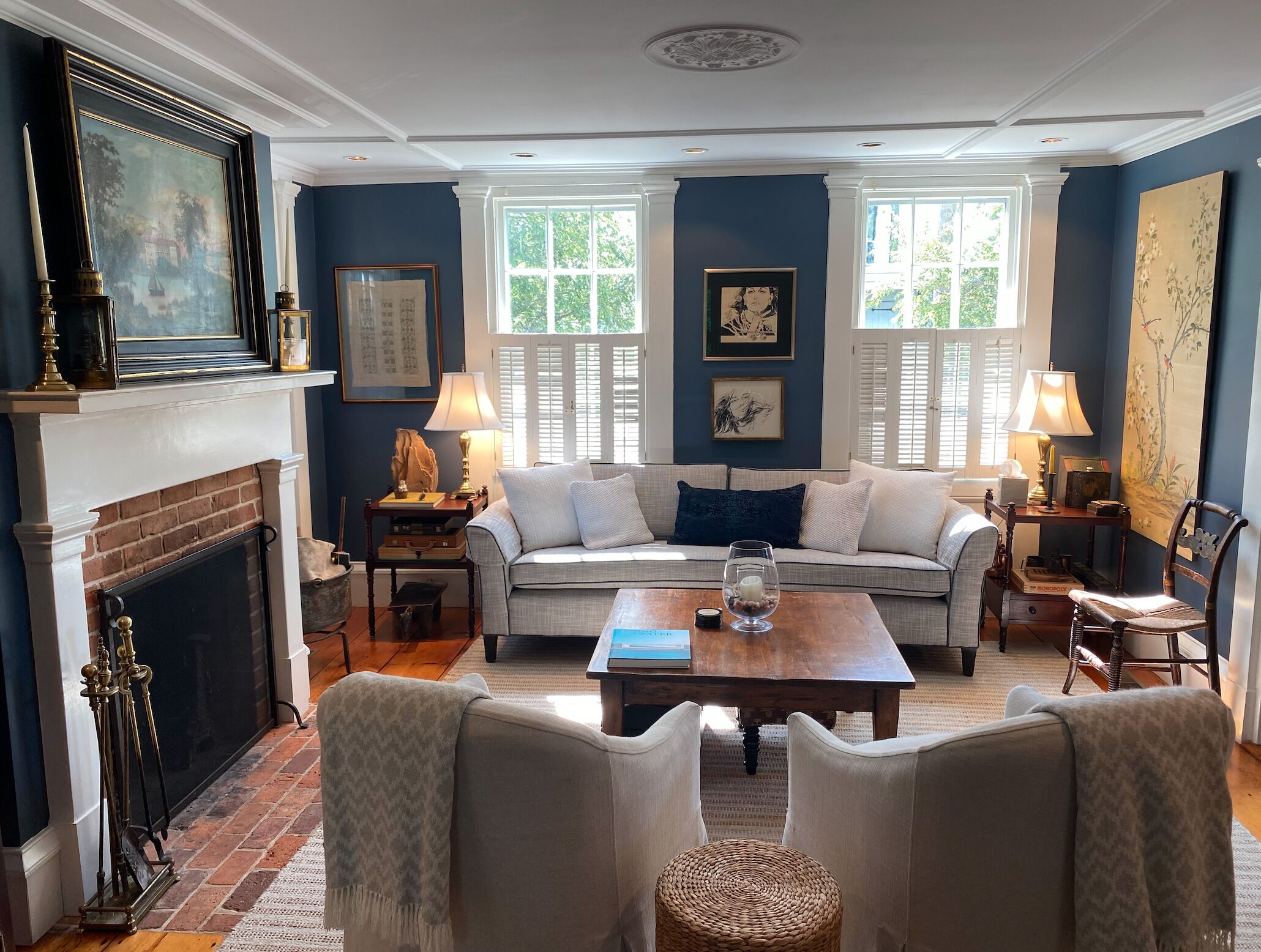 Smart TV, fireplace, Netflix, DVD player