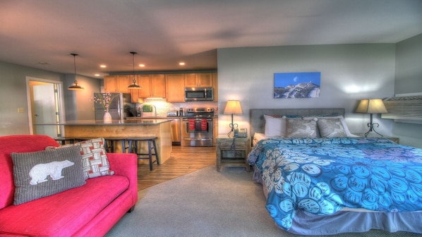 1 bedroom, iron/ironing board, WiFi, bed sheets