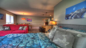 1 bedroom, iron/ironing board, WiFi, bed sheets - Sweet Suite! Modern, Pool, 2RM, 2BA, Ski Resort 532 (Killington)