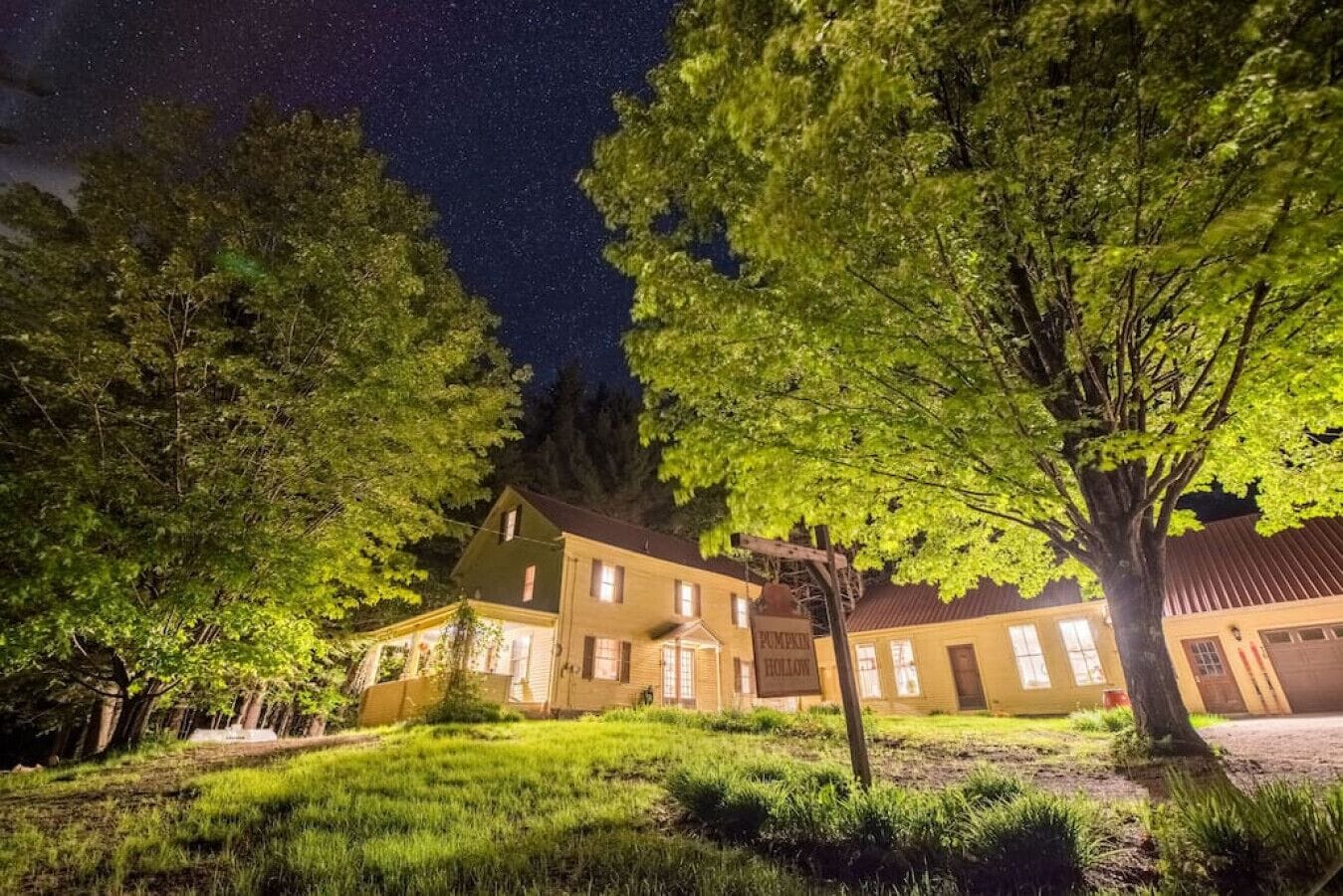 76 RT 16A · Pumpkin Hollow House/HotTub/Prvt Brook/Large Yard