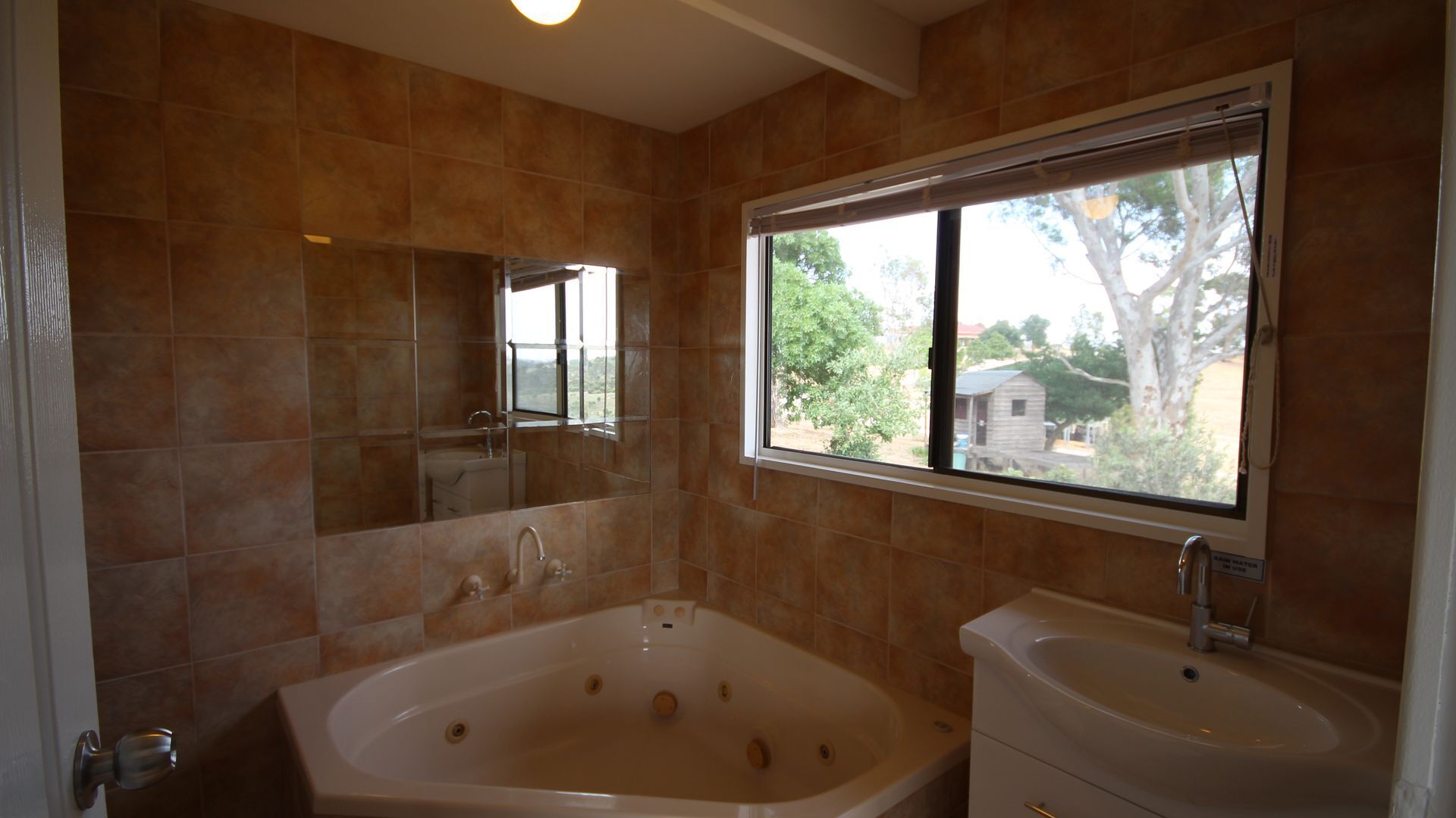 Clare View COTTAGE (pet friendly) Sleep 4 — image 12
