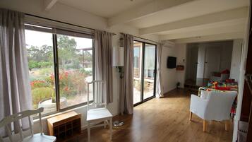 2 Schlafzimmer, Bügeleisen/Bügelbrett, kostenloses WLAN, Bettwäsche