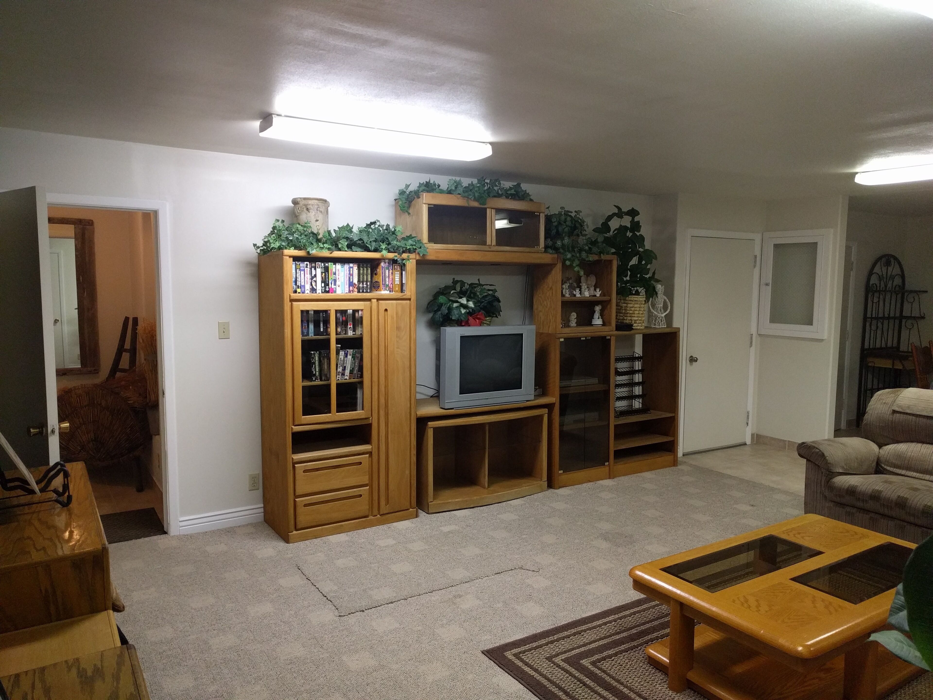 Spacious 4 bedroom home close to shopping, shakespear festival, and outdoors