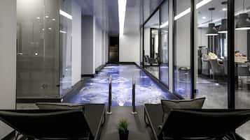 Standard Room, 1 King Bed, Non Smoking, Pool Access | 1 bedroom, free minibar, in-room safe, desk