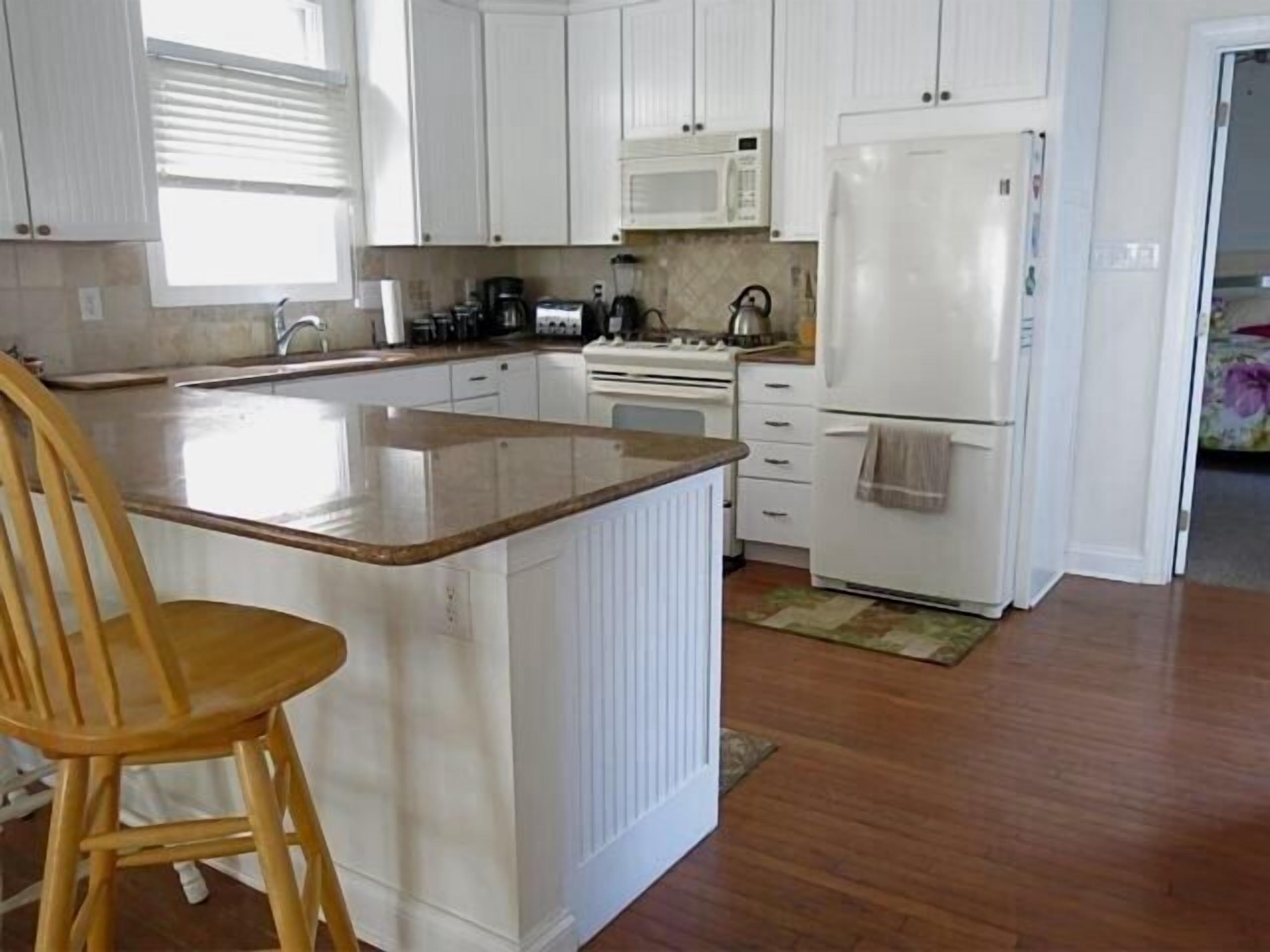 Luxury Single Family Home, Handicap Accessible - 1 Block To Beach & Boardwalk.