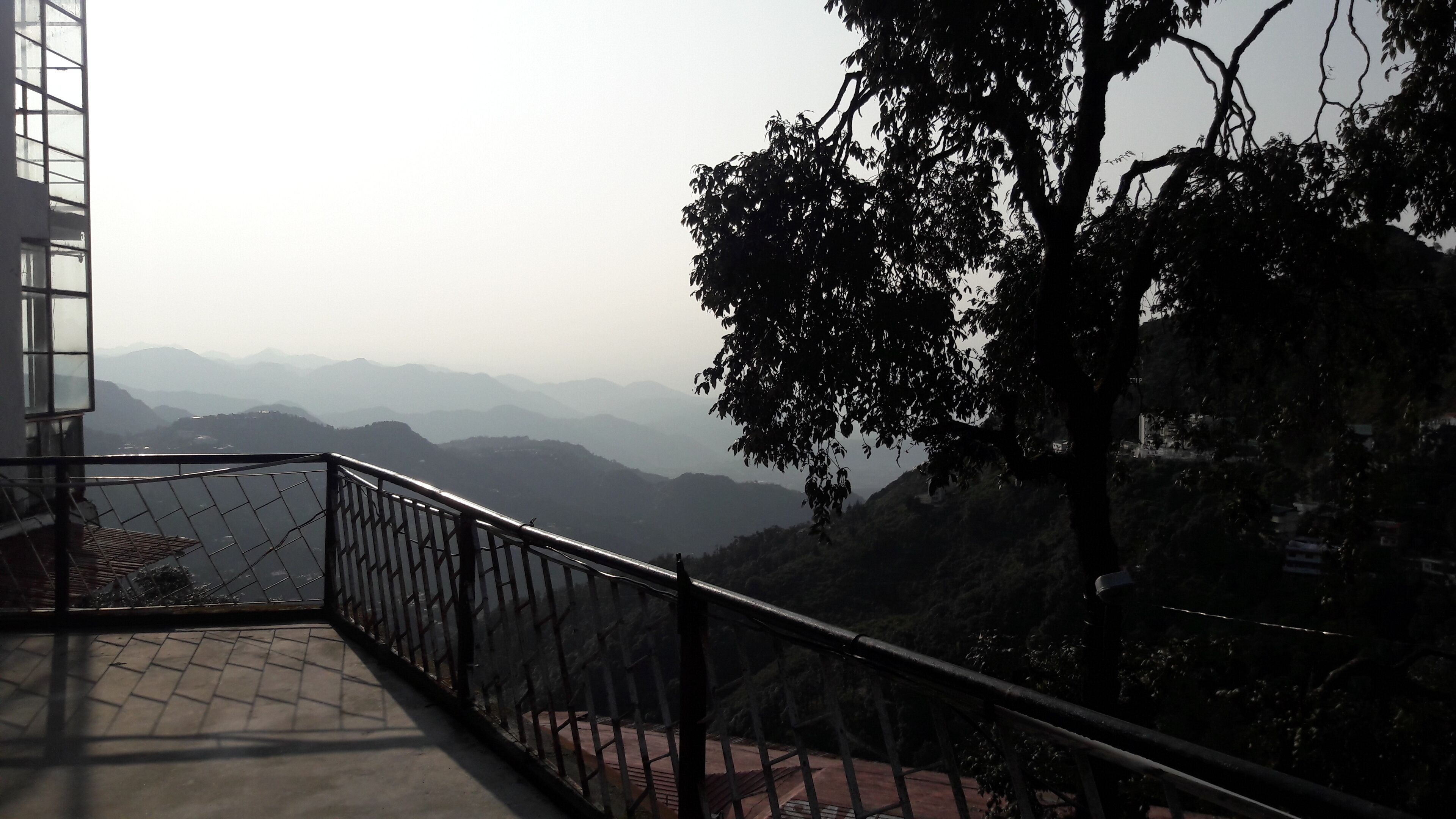 Oceans Hut Cottage with Doon valley view