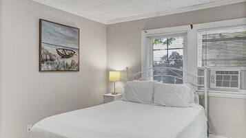 4 sovrum, strykjärn/strykbräda, gratis wi-fi och sängkläder