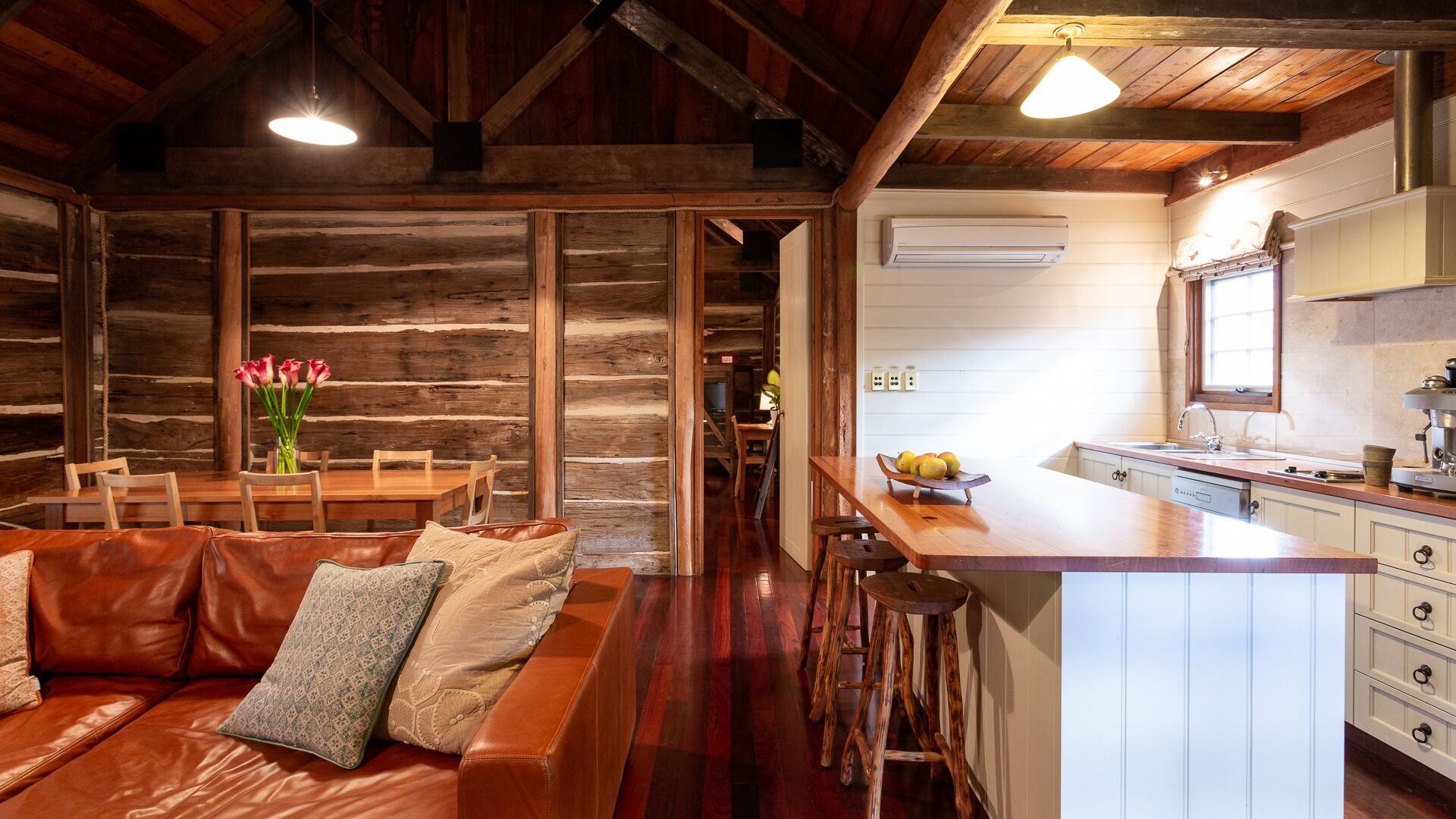 1860 Luxury Accommodation