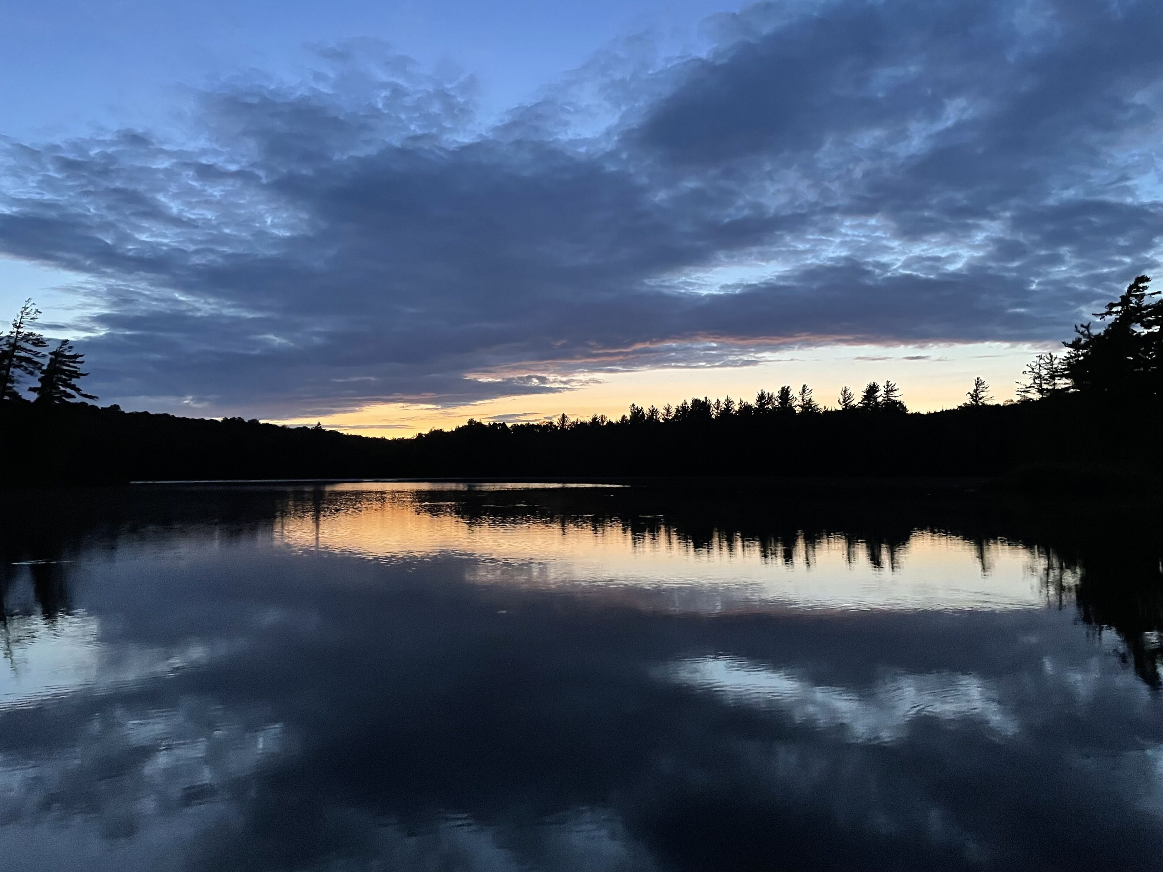 Romantic Lakeside Dream Cabin