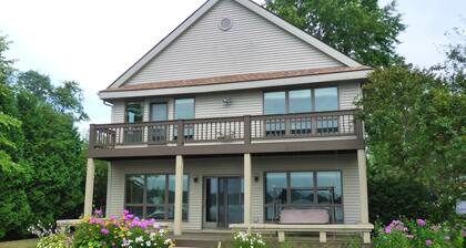Portage Lakefront - Great View & Location - 5 Bedrooms - 3 Baths - 2 Car Garage