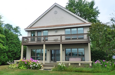 Portage Lakefront - Great View & Location - 5 Bedrooms - 3 Baths - 2 Car Garage