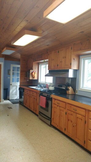 Fridge, microwave, oven, stovetop - Remarkable Four Gable House Overlooking Friendship Harbor (Friendship)