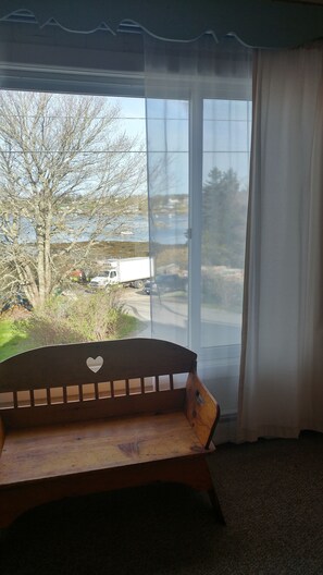 Interior - Remarkable Four Gable House Overlooking Friendship Harbor (Friendship)