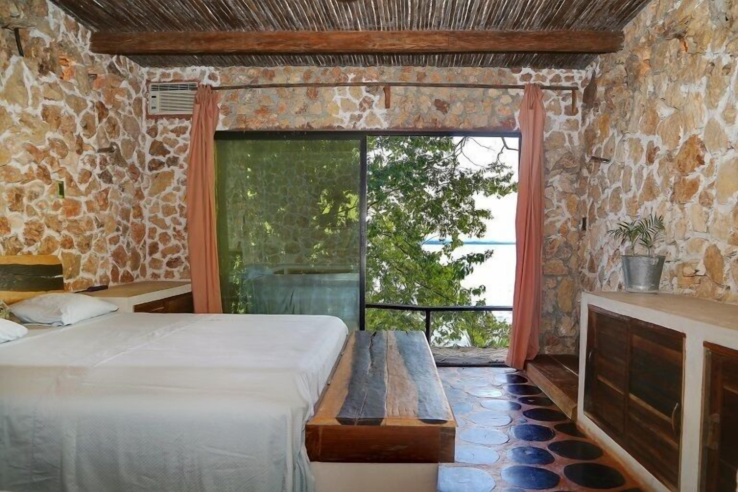 4 chambres, Wi-Fi gratuit, draps fournis