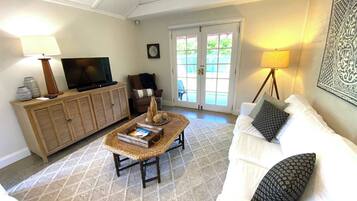 TV, stereo, offices
