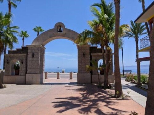 Luxury On The Rugged Baja - Casa Jardin Azul,  Loreto Bay 