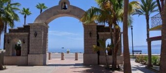 Luxury On The Rugged Baja - Casa Jardin Azul,  Loreto Bay 