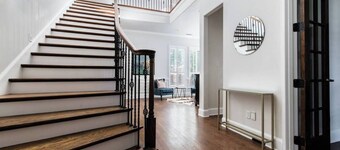 Great Dallas Home, Fantastic for Groups