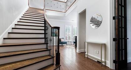 Great Dallas Home, Fantastic for Groups