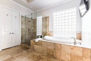 Shower, hair dryer, towels