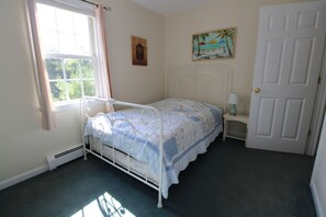 3 bedrooms, iron/ironing board, WiFi